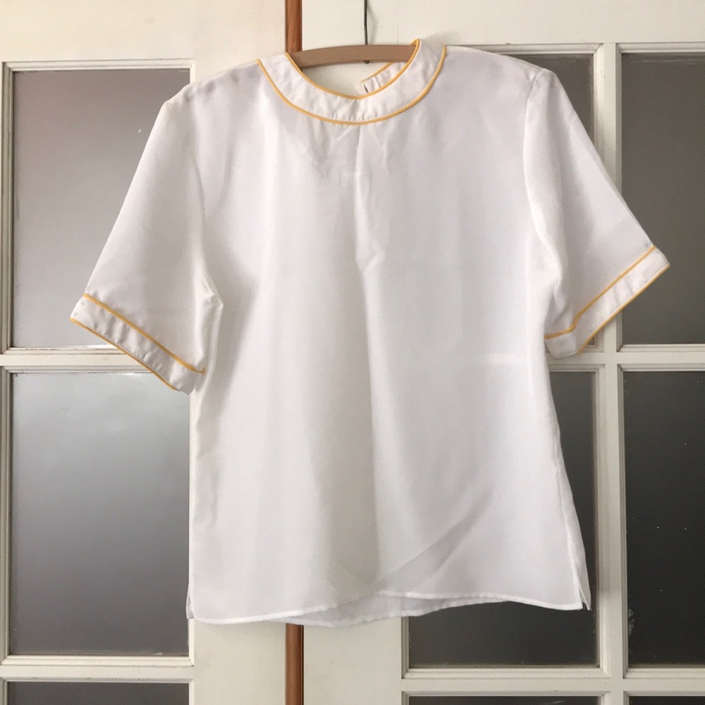 Prophecy white short sleeve blouse w/yellow edging